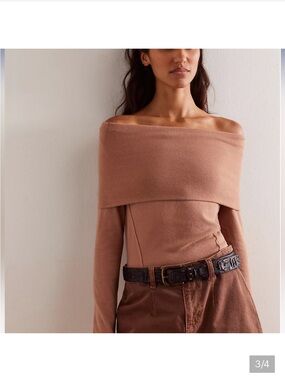 We The Free /Off-Shoulder Long-Sleeve Knit in Tan NWOT /S